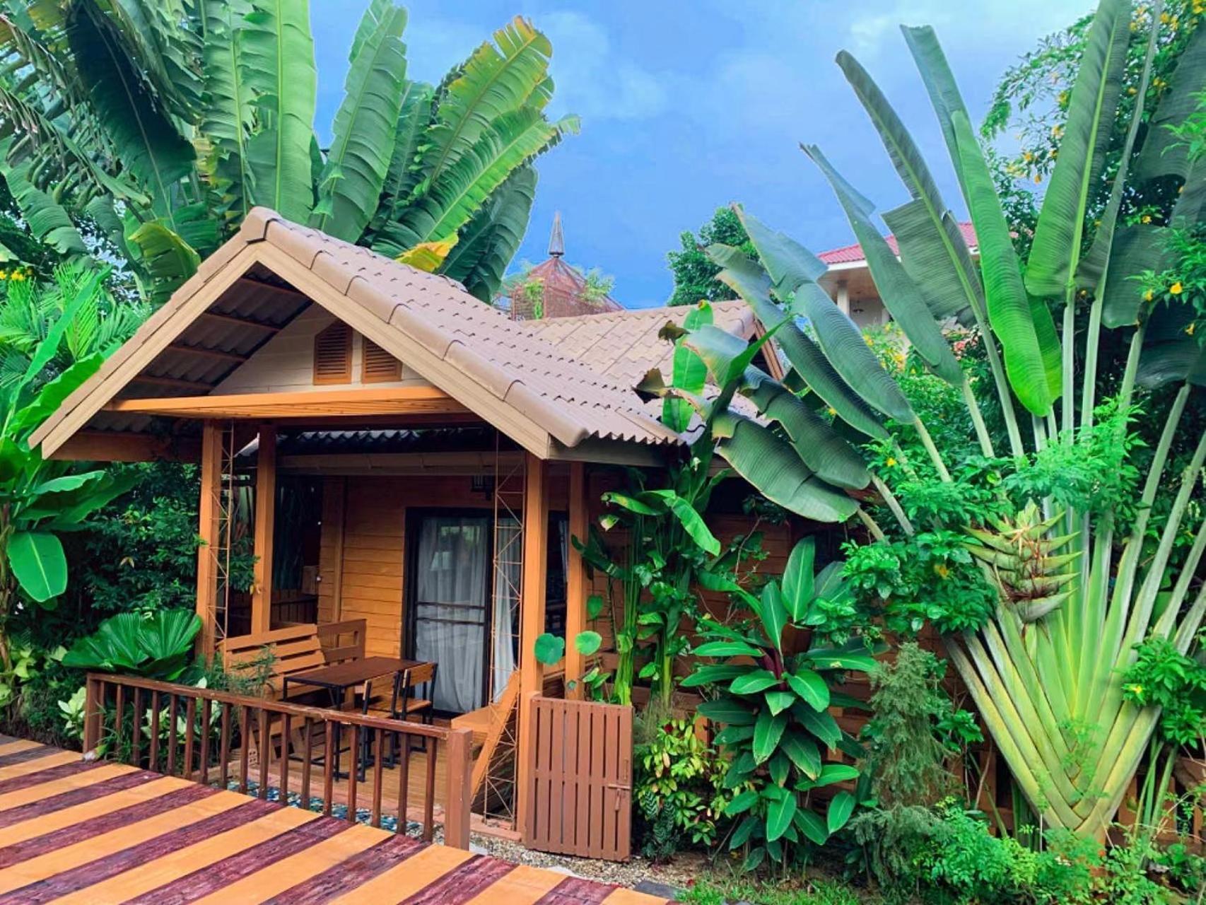 Mana-An Lake Hill Resort มานาอันเลคฮิลล์รีสอร์ต Chiang Mai Exterior foto
